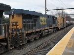 CSX 5388 on Q410